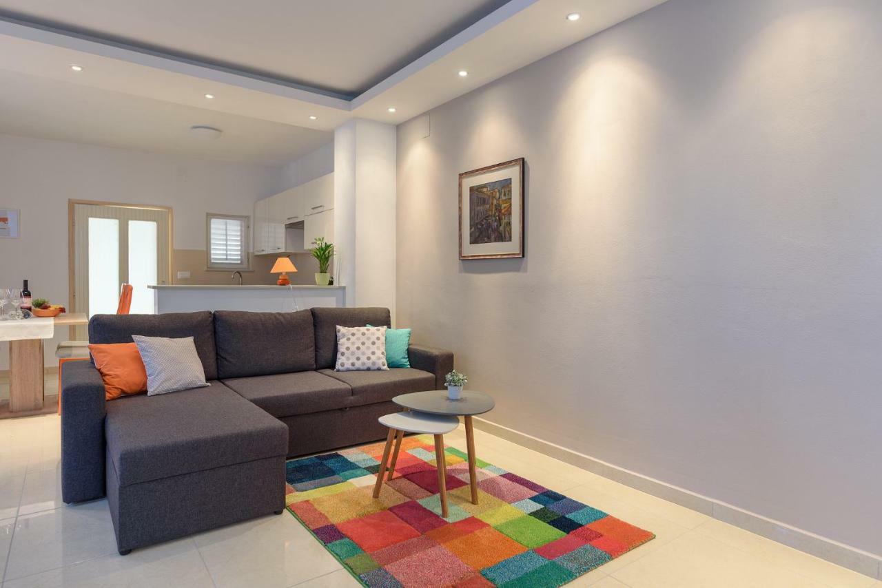 Apartment Perusko Pula Ngoại thất bức ảnh